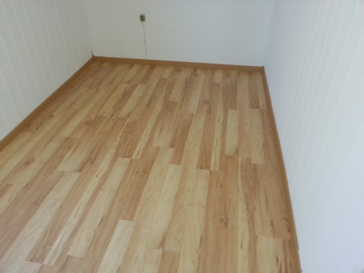 Laminat, Kirschbaumoptik, Rorschach